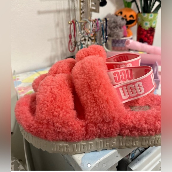 UGG flafitta brand new size 7 never worn - Picture 4 of 4